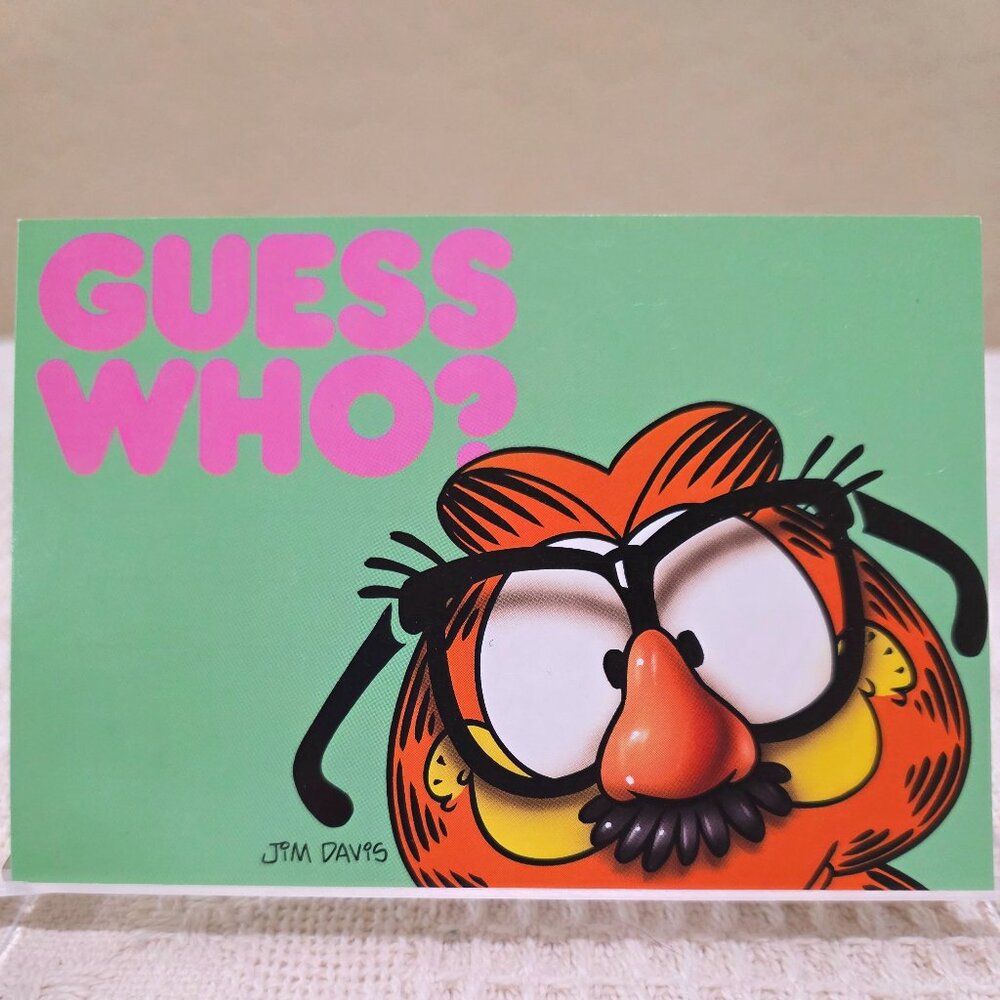 Vintage 1978 Garfield Jim Davis GUESS WHO? Cat with Sunglasses Postcard Unused